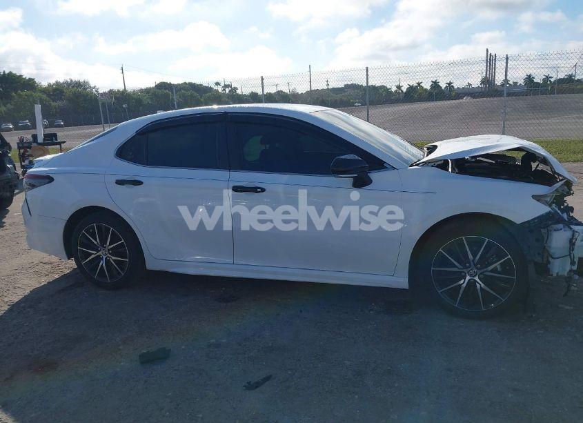 Photo 14 of 2023 Toyota Camry SE (VIN 4T1G11AK8PU732392)