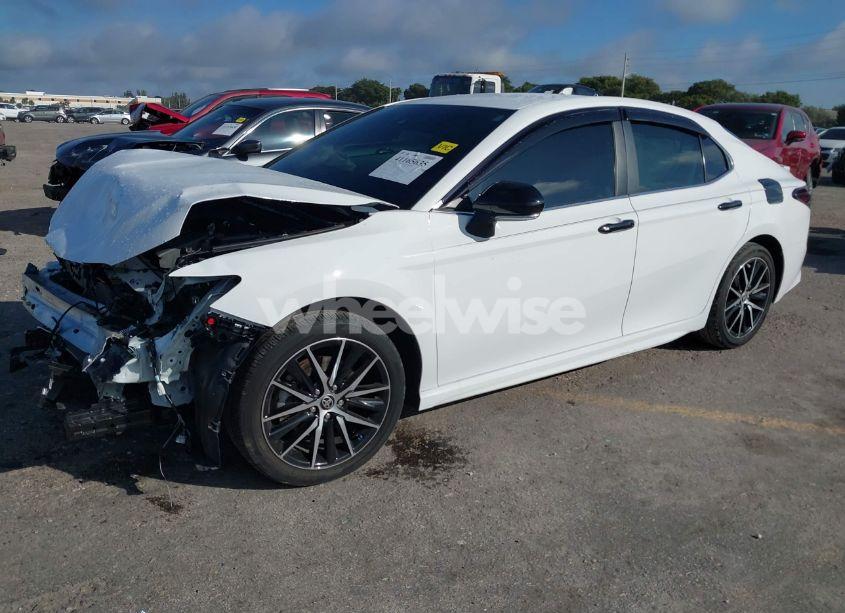 Photo 2 of 2023 Toyota Camry SE (VIN 4T1G11AK8PU732392)