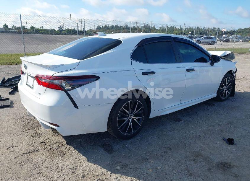 Photo 4 of 2023 Toyota Camry SE (VIN 4T1G11AK8PU732392)