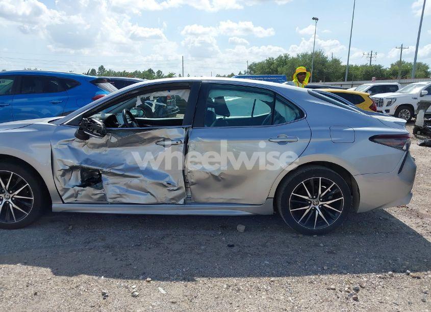 Photo 15 of 2023 Toyota Camry SE (VIN 4T1G11AK8PU761083)