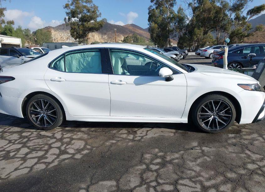Photo 13 of 2023 Toyota Camry SE (VIN 4T1G11AK8PU771676)