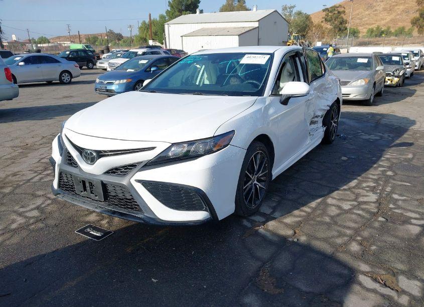 Photo 2 of 2023 Toyota Camry SE (VIN 4T1G11AK8PU771676)