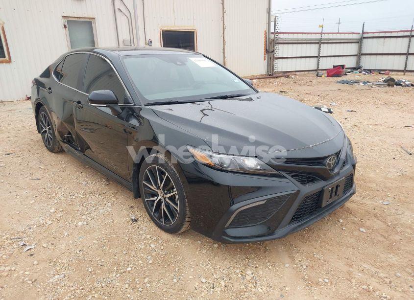 2023 Toyota Camry SE (VIN 4T1G11AK8PU787893) main photo