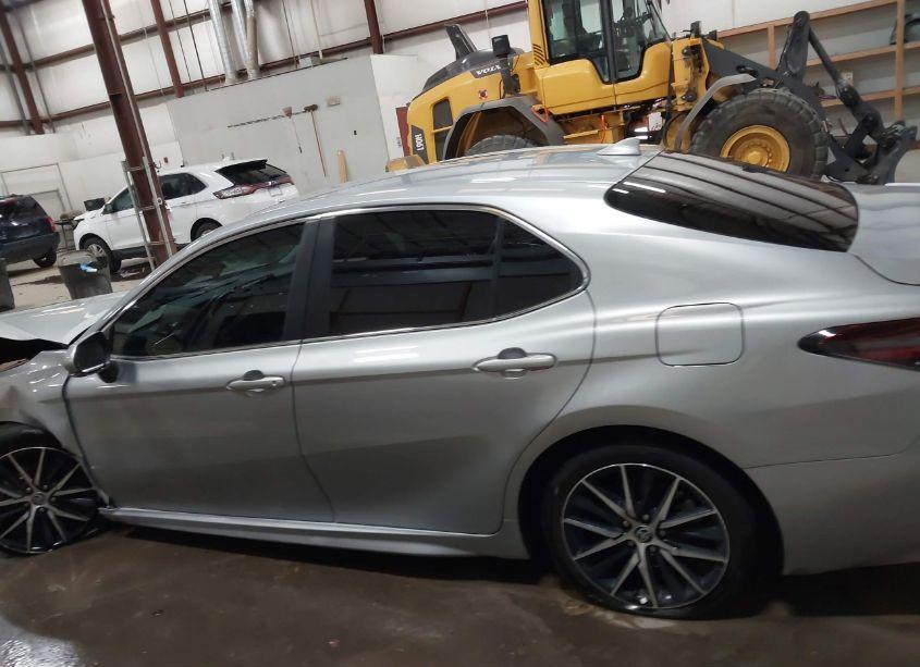 Photo 14 of 2024 Toyota Camry SE (VIN 4T1G11AK8RU192321)