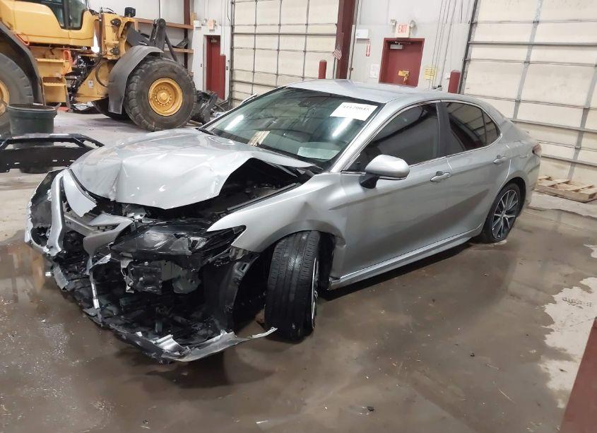 Photo 2 of 2024 Toyota Camry SE (VIN 4T1G11AK8RU192321)