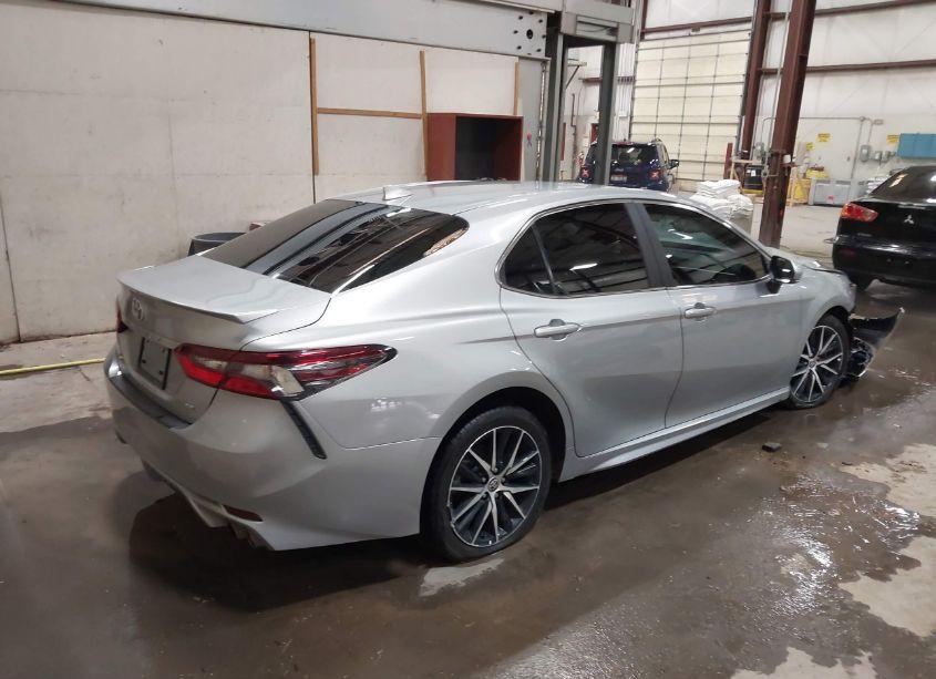 Photo 4 of 2024 Toyota Camry SE (VIN 4T1G11AK8RU192321)