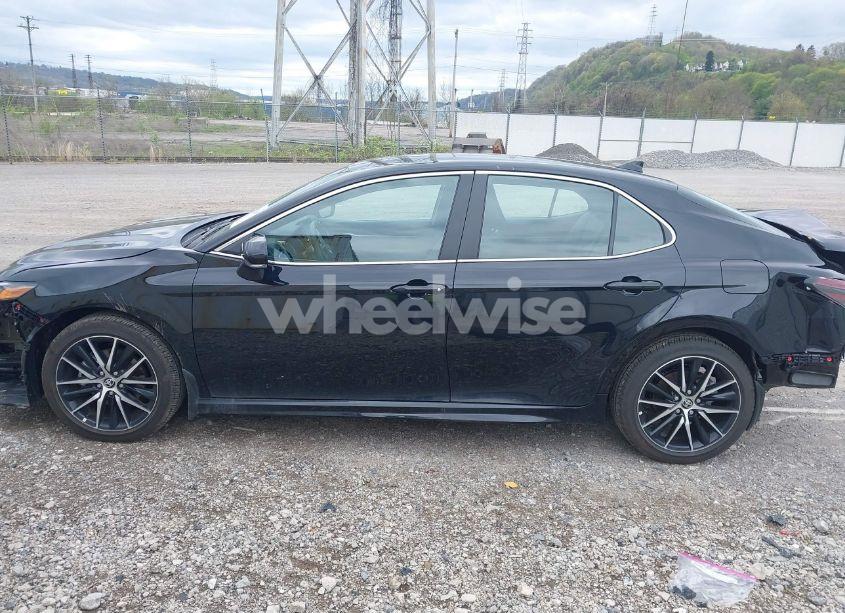 Photo 15 of 2024 Toyota Camry SE (VIN 4T1G11AK8RU207531)