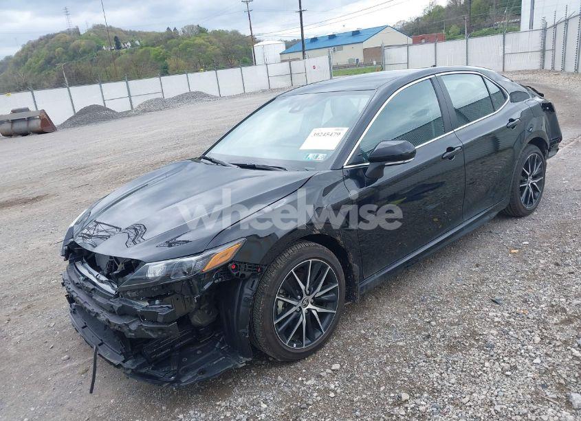 Photo 2 of 2024 Toyota Camry SE (VIN 4T1G11AK8RU207531)