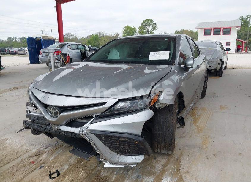 Photo 2 of 2024 Toyota Camry SE (VIN 4T1G11AK8RU216276)