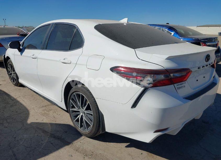 Photo 3 of 2024 Toyota Camry SE (VIN 4T1G11AK8RU220294)