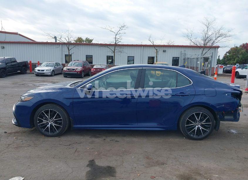 Photo 14 of 2024 Toyota Camry SE (VIN 4T1G11AK8RU241890)