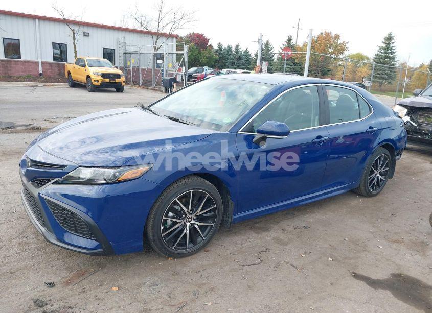 Photo 2 of 2024 Toyota Camry SE (VIN 4T1G11AK8RU241890)