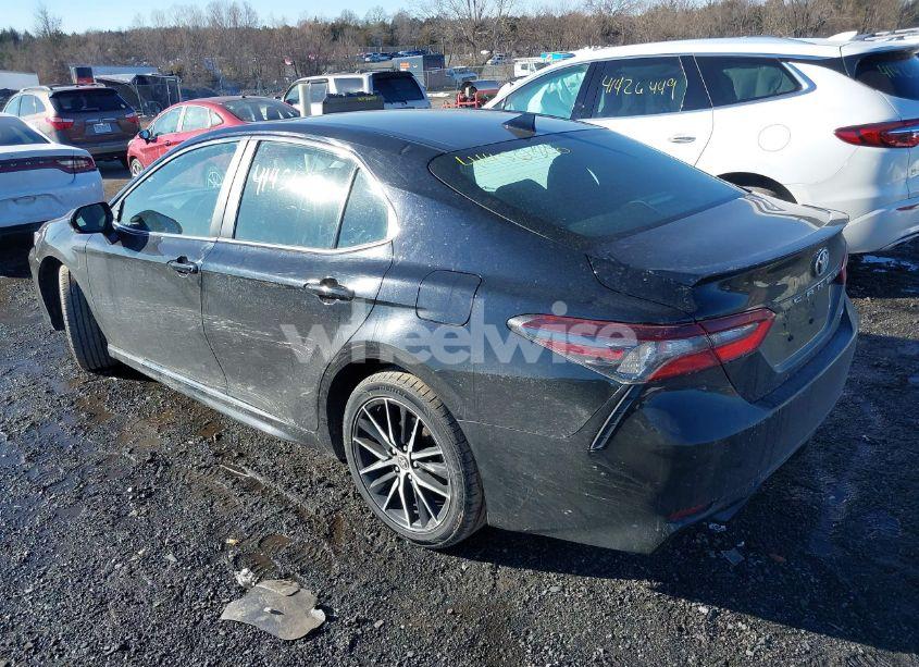 Photo 3 of 2024 Toyota Camry SE (VIN 4T1G11AK8RU842300)