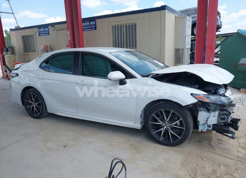 Photo 14 of 2024 Toyota Camry SE (VIN 4T1G11AK8RU869951)