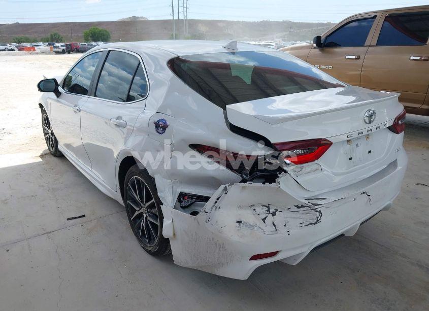 Photo 3 of 2024 Toyota Camry SE (VIN 4T1G11AK8RU869951)