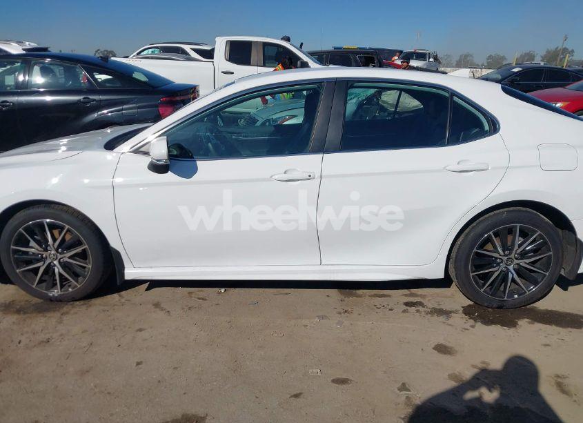 Photo 14 of 2024 Toyota Camry SE (VIN 4T1G11AK8RU882909)