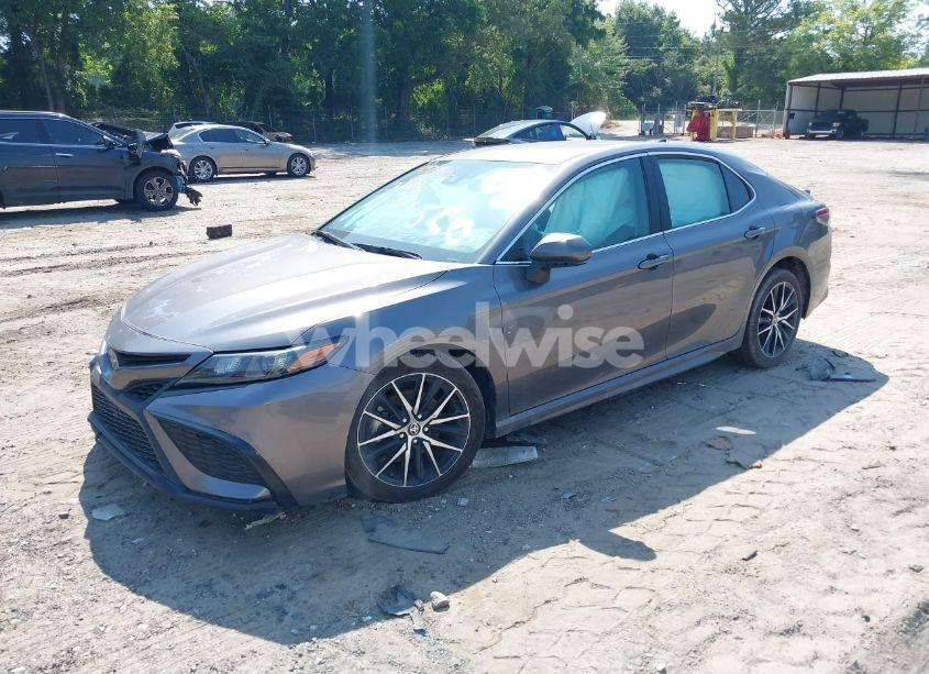 Photo 2 of 2024 Toyota Camry SE (VIN 4T1G11AK8RU886880)