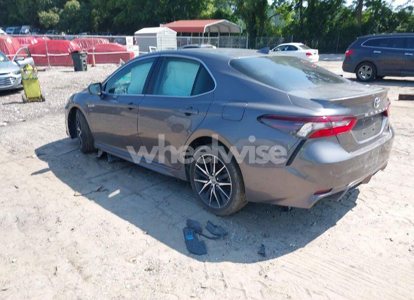 Photo 3 of 2024 Toyota Camry SE (VIN 4T1G11AK8RU886880)