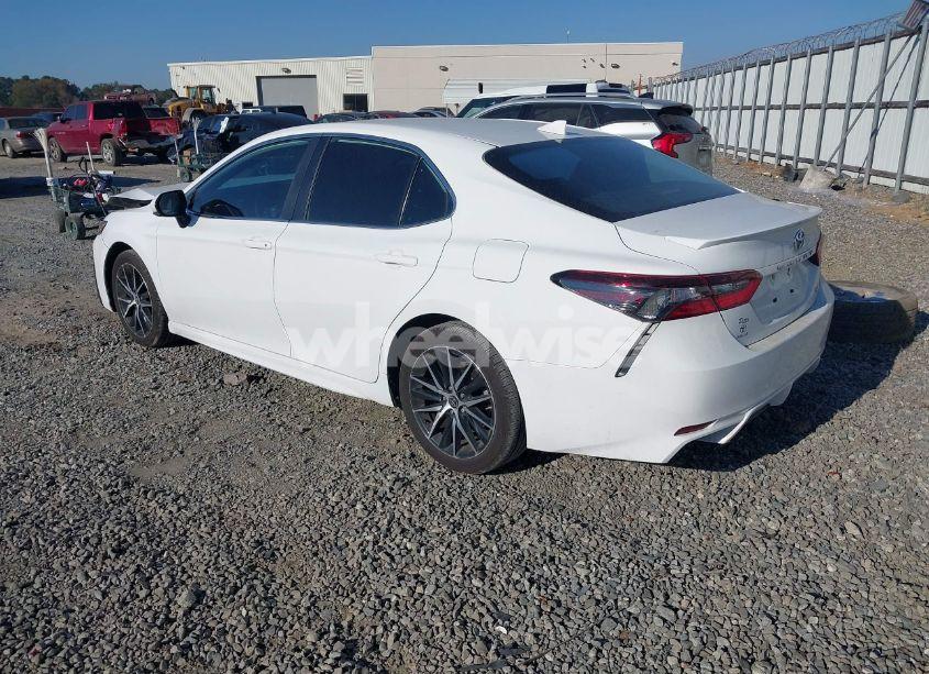 Photo 3 of 2024 Toyota Camry SE (VIN 4T1G11AK8RU888841)