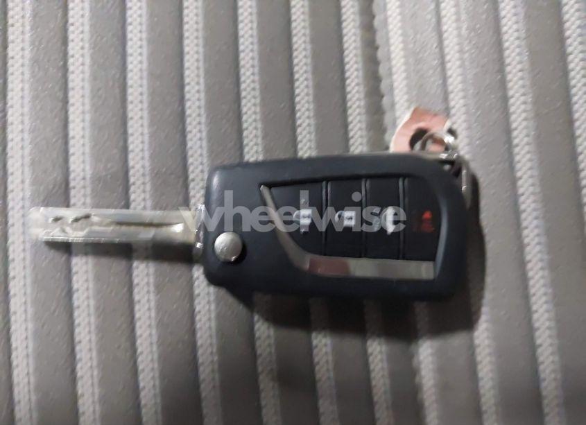 Photo 11 of 2020 Toyota Camry SE (VIN 4T1G11AK9LU316832)