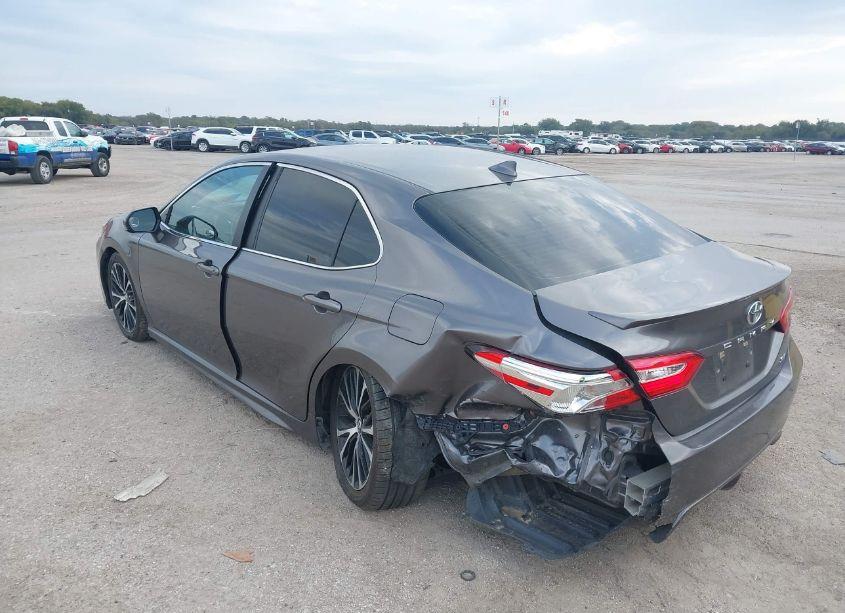 Photo 6 of 2020 Toyota Camry SE (VIN 4T1G11AK9LU328690)