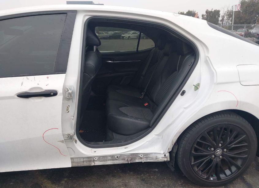 Photo 18 of 2020 Toyota Camry SE NIGHTSHADE EDITION (VIN 4T1G11AK9LU331458)