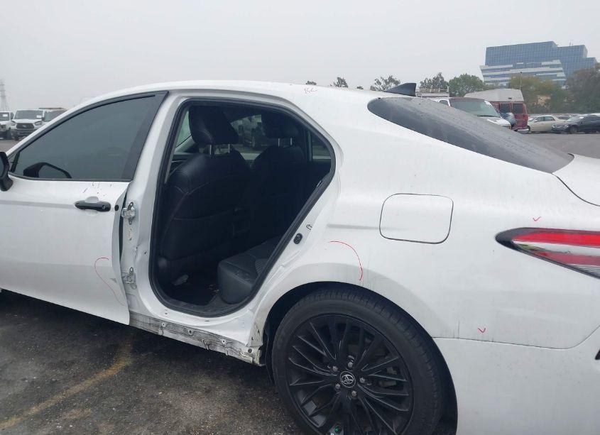 Photo 6 of 2020 Toyota Camry SE NIGHTSHADE EDITION (VIN 4T1G11AK9LU331458)