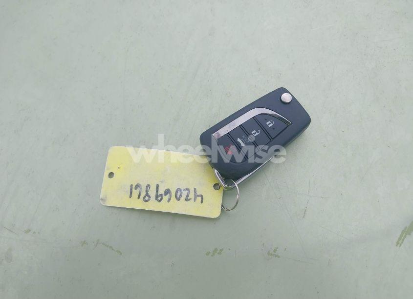 Photo 11 of 2020 Toyota Camry SE NIGHTSHADE EDITION (VIN 4T1G11AK9LU395452)