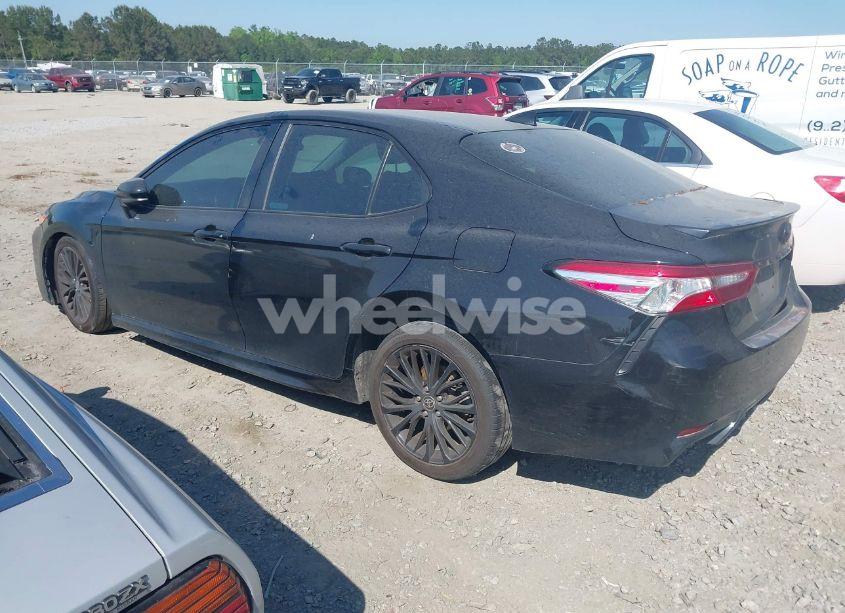 Photo 3 of 2020 Toyota Camry SE NIGHTSHADE EDITION (VIN 4T1G11AK9LU395452)