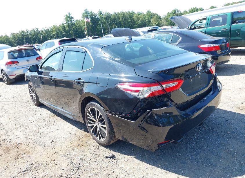 Photo 3 of 2020 Toyota Camry SE (VIN 4T1G11AK9LU860523)