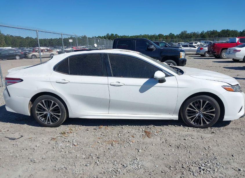 Photo 13 of 2020 Toyota Camry SE (VIN 4T1G11AK9LU892520)