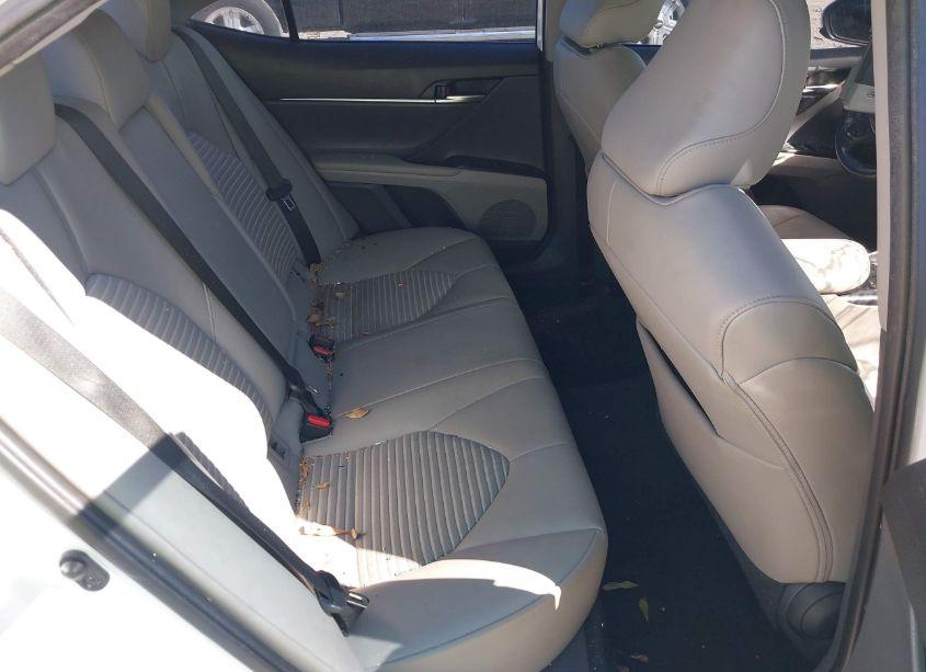 Photo 8 of 2020 Toyota Camry SE (VIN 4T1G11AK9LU892520)