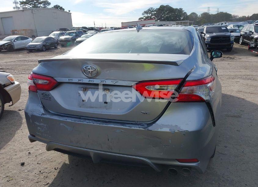 Photo 16 of 2020 Toyota Camry SE (VIN 4T1G11AK9LU939657)