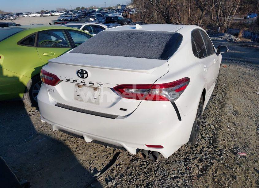 Photo 16 of 2020 Toyota Camry SE (VIN 4T1G11AK9LU997770)