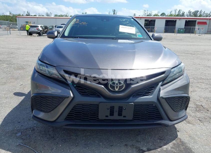 Photo 13 of 2021 Toyota Camry SE (VIN 4T1G11AK9MU412266)