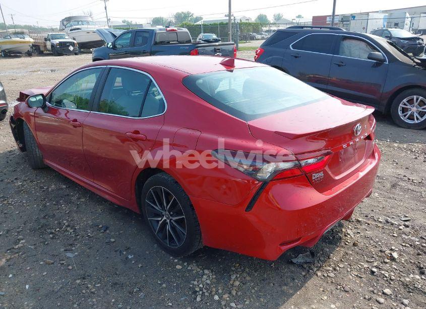 Photo 3 of 2021 Toyota Camry SE (VIN 4T1G11AK9MU438138)