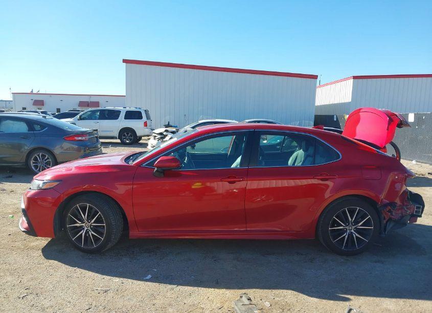 Photo 14 of 2021 Toyota Camry SE (VIN 4T1G11AK9MU454971)