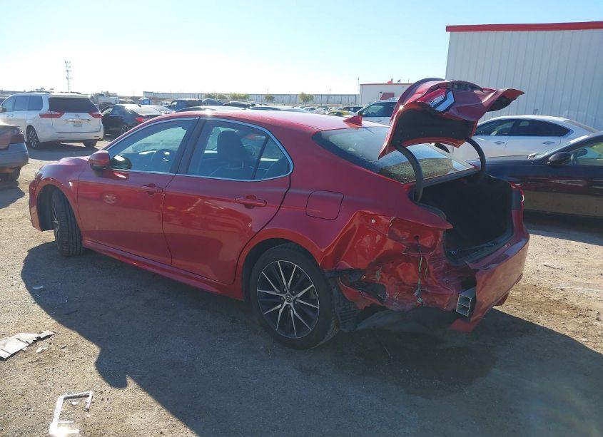 Photo 3 of 2021 Toyota Camry SE (VIN 4T1G11AK9MU454971)