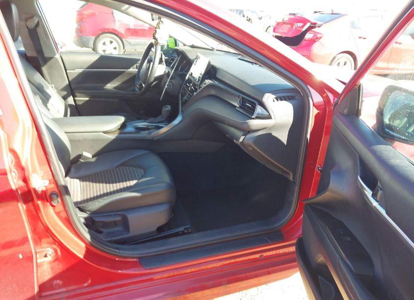 Photo 5 of 2021 Toyota Camry SE (VIN 4T1G11AK9MU454971)