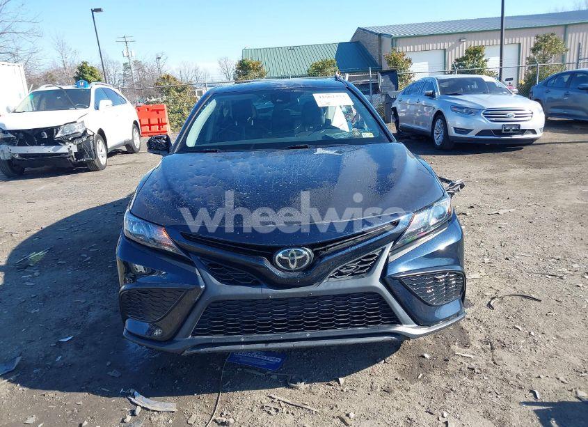 Photo 13 of 2021 Toyota Camry SE (VIN 4T1G11AK9MU461063)