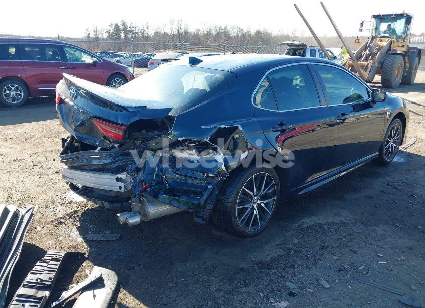 Photo 4 of 2021 Toyota Camry SE (VIN 4T1G11AK9MU461063)