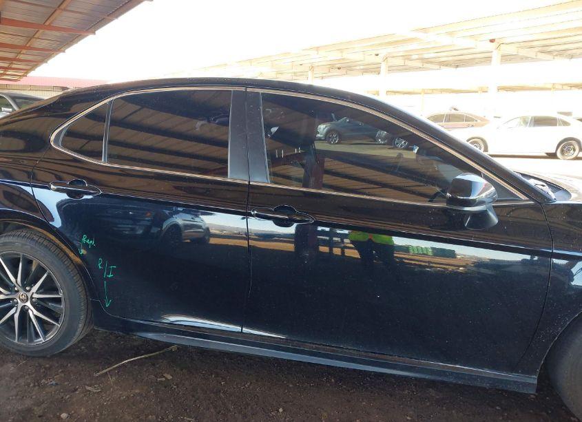 Photo 14 of 2021 Toyota Camry SE (VIN 4T1G11AK9MU469745)