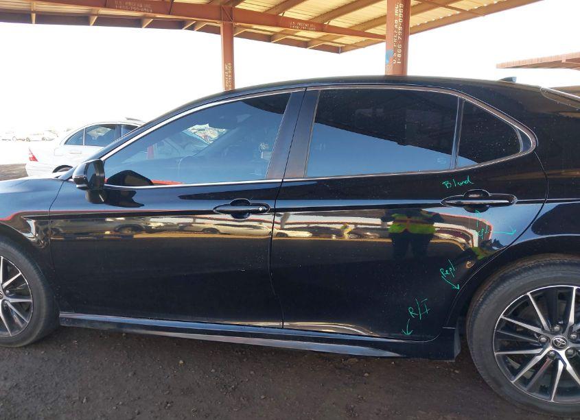 Photo 15 of 2021 Toyota Camry SE (VIN 4T1G11AK9MU469745)