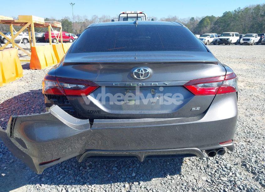Photo 16 of 2021 Toyota Camry SE (VIN 4T1G11AK9MU493317)