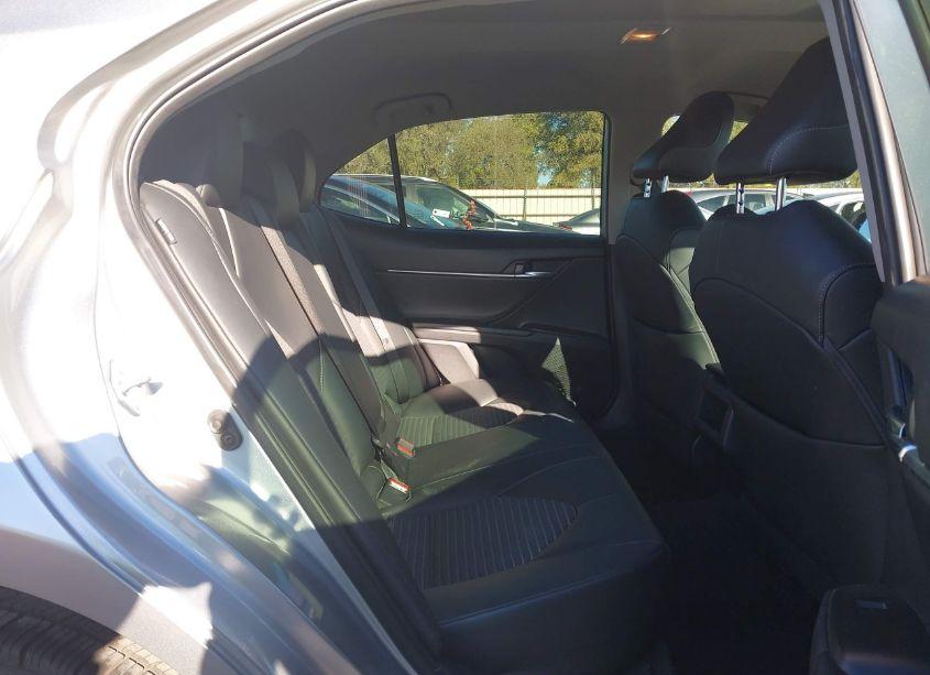 Photo 8 of 2021 Toyota Camry SE (VIN 4T1G11AK9MU529264)