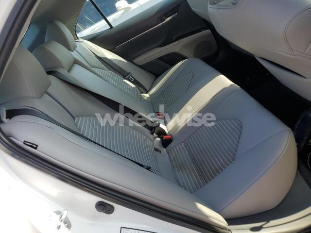 2021 TOYOTA CAMRY SE (VIN 4T1G11AK9MU542094) main photo