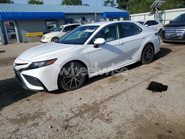 Photo 2 of 2021 TOYOTA CAMRY SE (VIN 4T1G11AK9MU542094)