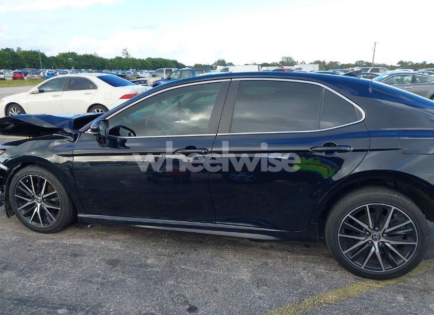 Photo 15 of 2021 Toyota Camry SE (VIN 4T1G11AK9MU547599)