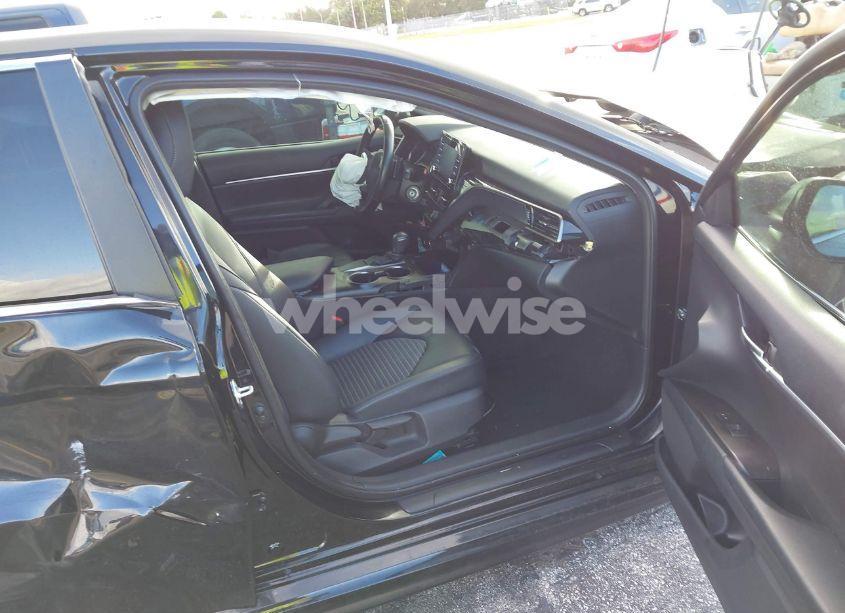 Photo 5 of 2021 Toyota Camry SE (VIN 4T1G11AK9MU547599)