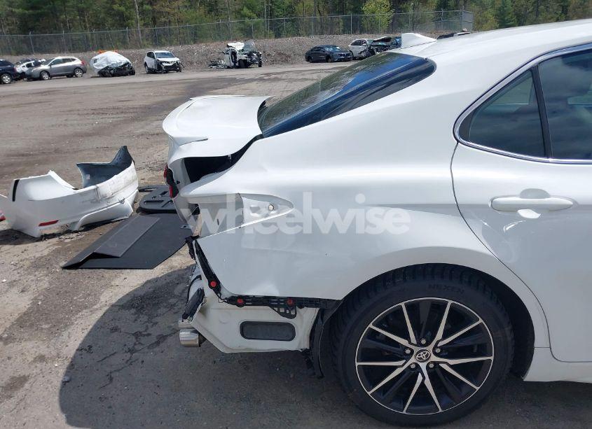 Photo 18 of 2021 Toyota Camry SE (VIN 4T1G11AK9MU553192)